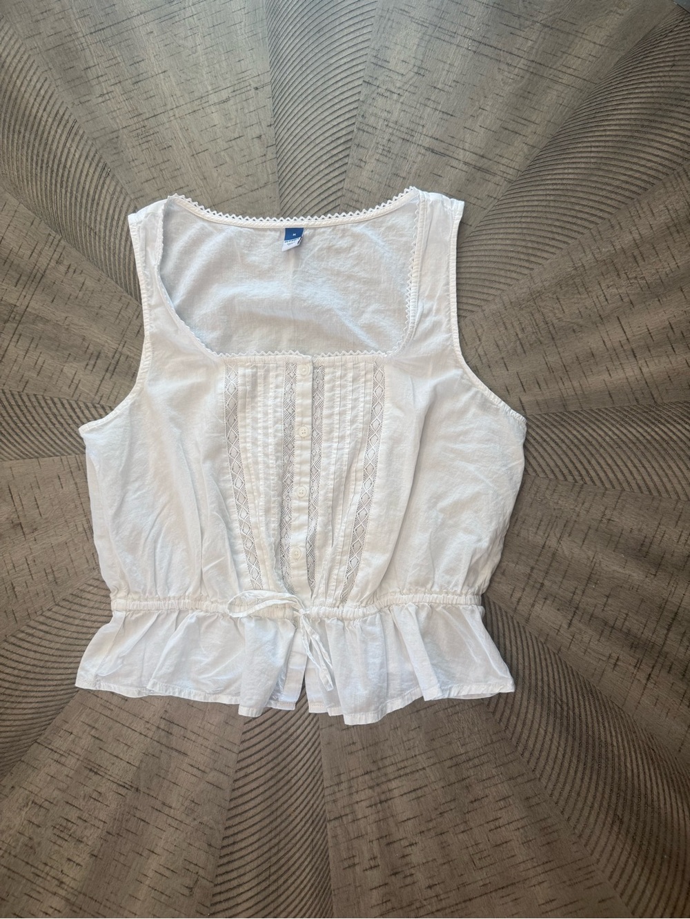 Old Navy White Sleeveless Lace Tank